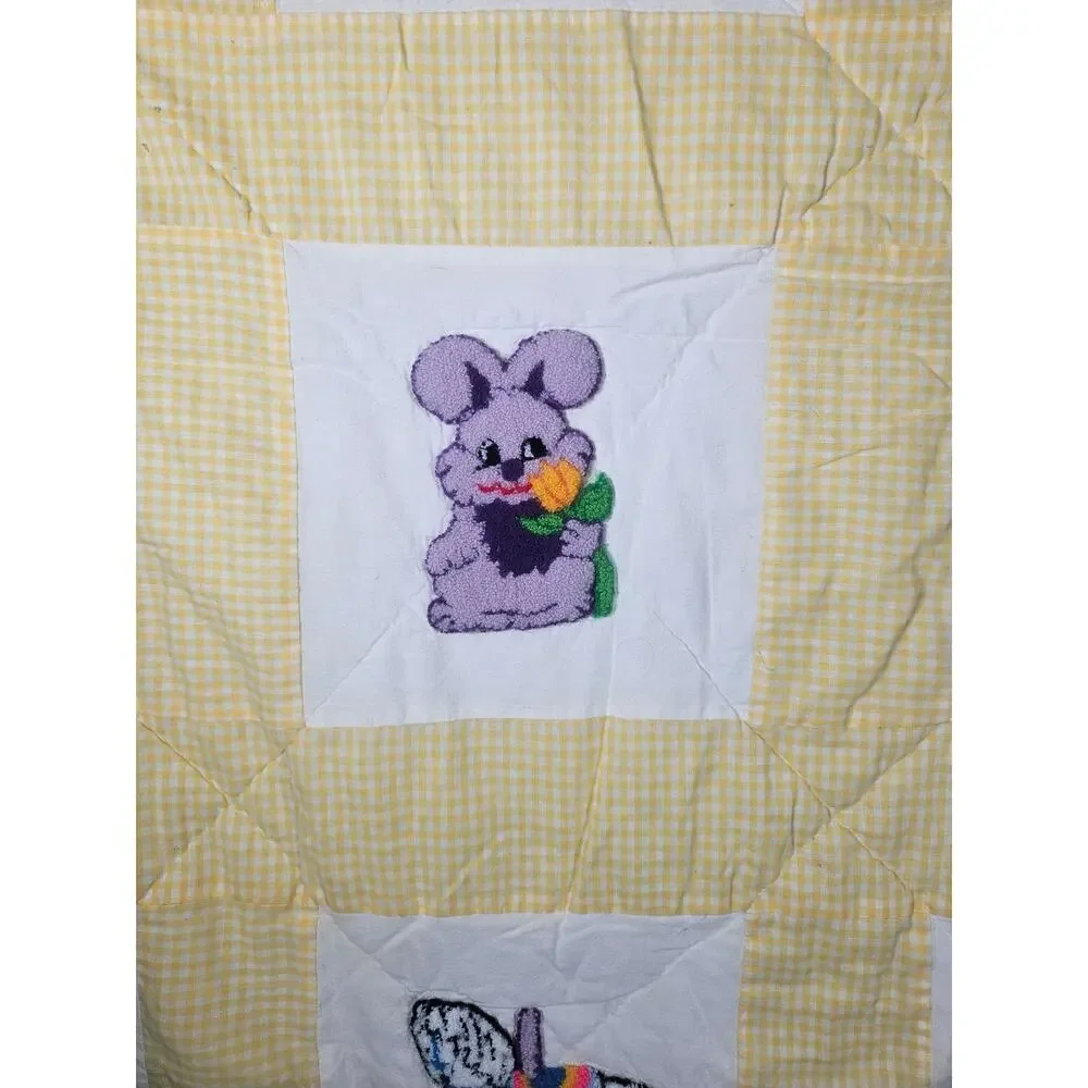 Vintage Handmade Baby Quilt 20 Embroidered Animal Blocks Circus Yellow 52x41‎